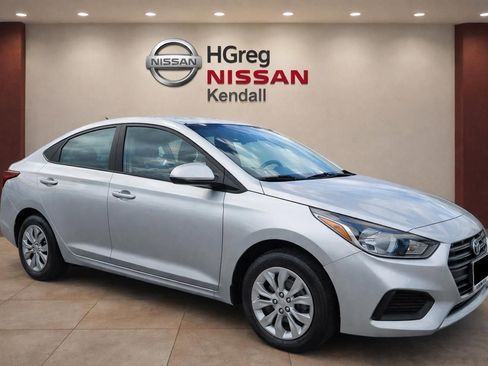 Used 2020 Hyundai Accent SE image 6