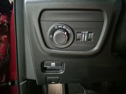 Used 2021 Jeep Grand Cherokee L Laredo AWD/4WD image 18