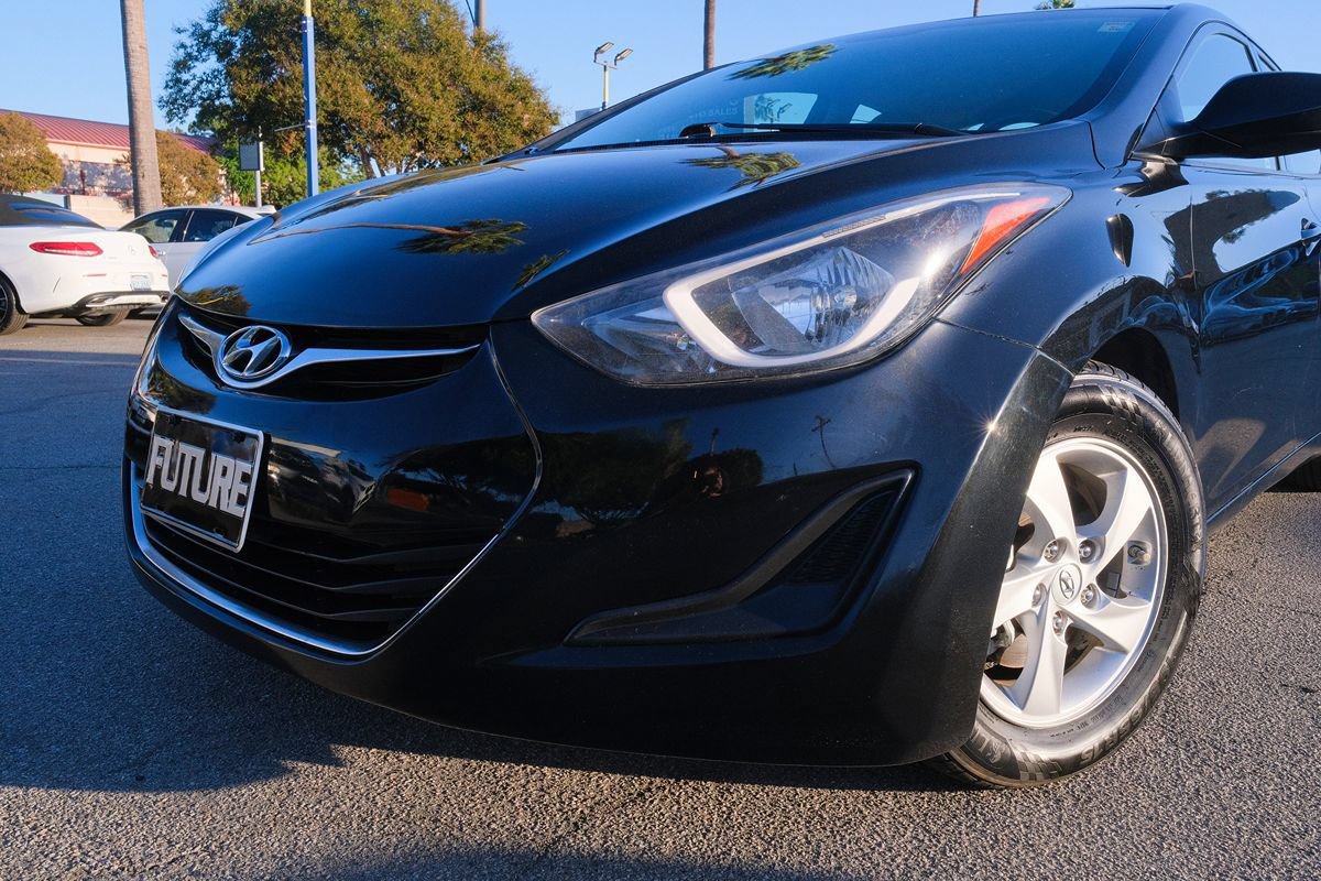 Used 2015 Hyundai Elantra SE FWD image 8