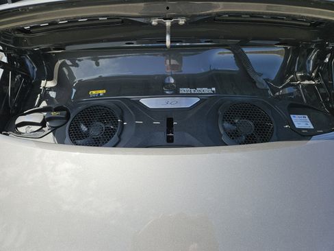 Used 2024 Porsche 911 Carrera image 31