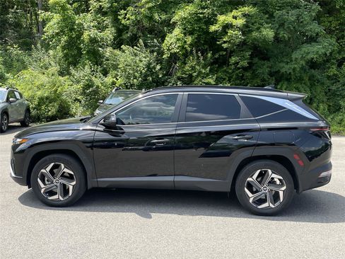 Used 2023 Hyundai Tucson SEL w/ Cargo Package AWD/4WD image 2