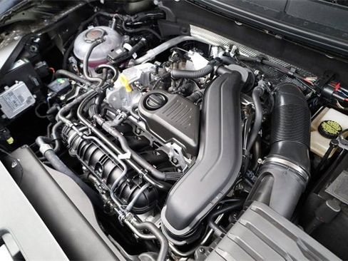 New 2025 Volkswagen Taos S image 27