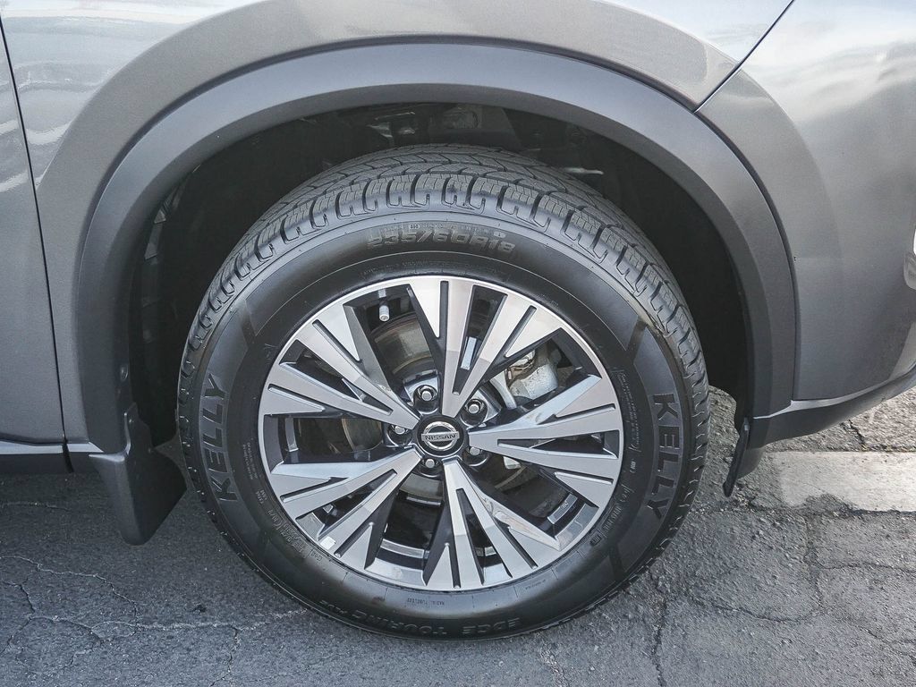 Used 2021 Nissan Rogue SV AWD/4WD image 10