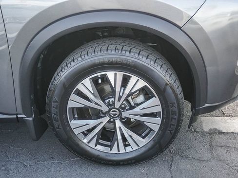 Used 2021 Nissan Rogue SV AWD/4WD image 10