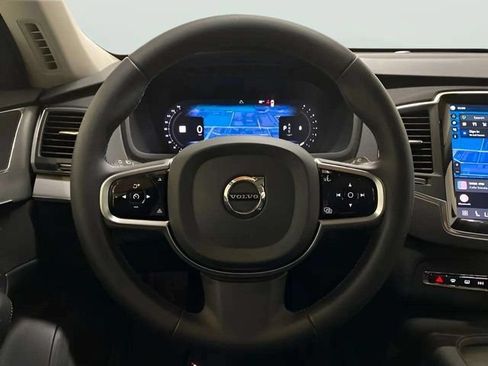 Used 2025 Volvo XC90 B5 Core AWD/4WD image 62