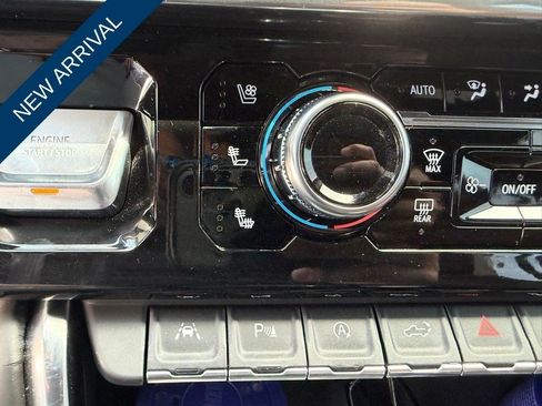 Used 2023 GMC Sierra 1500 Denali Ultimate AWD/4WD image 14