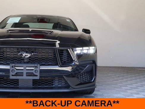 Used 2025 Ford Mustang GT RWD image 5