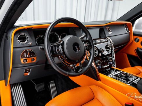 Used 2021 Rolls-Royce Cullinan image 30