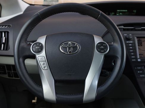 Used 2010 Toyota Prius Five FWD image 28