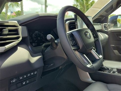 Used 2025 Toyota Sequoia SR5 image 10