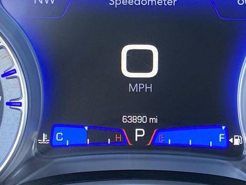 Used 2022 Chrysler 300 Touring image 8