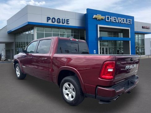 Used 2025 RAM 1500 Big Horn AWD/4WD image 2