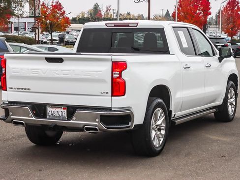 Used 2021 Chevrolet Silverado 1500 LTZ w/ Z71 Off-Road Package image 4