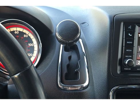 Used 2018 Dodge Grand Caravan SXT image 23