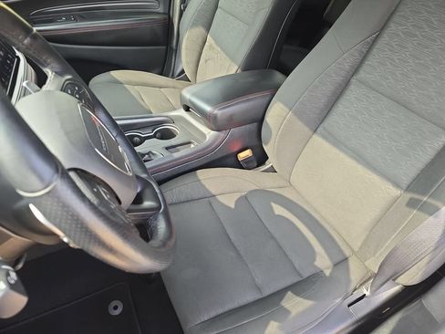 Used 2025 Dodge Durango GT RWD image 16