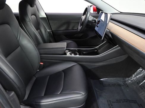 Used 2019 Tesla Model 3 Standard Range Plus image 16