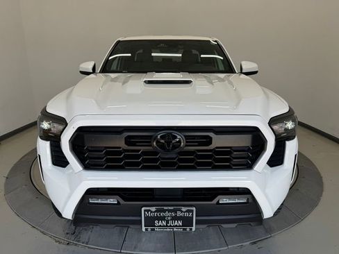 Used 2025 Toyota Tacoma TRD Sport AWD/4WD image 12