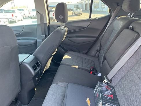 Used 2023 Chevrolet Equinox LT AWD/4WD image 12
