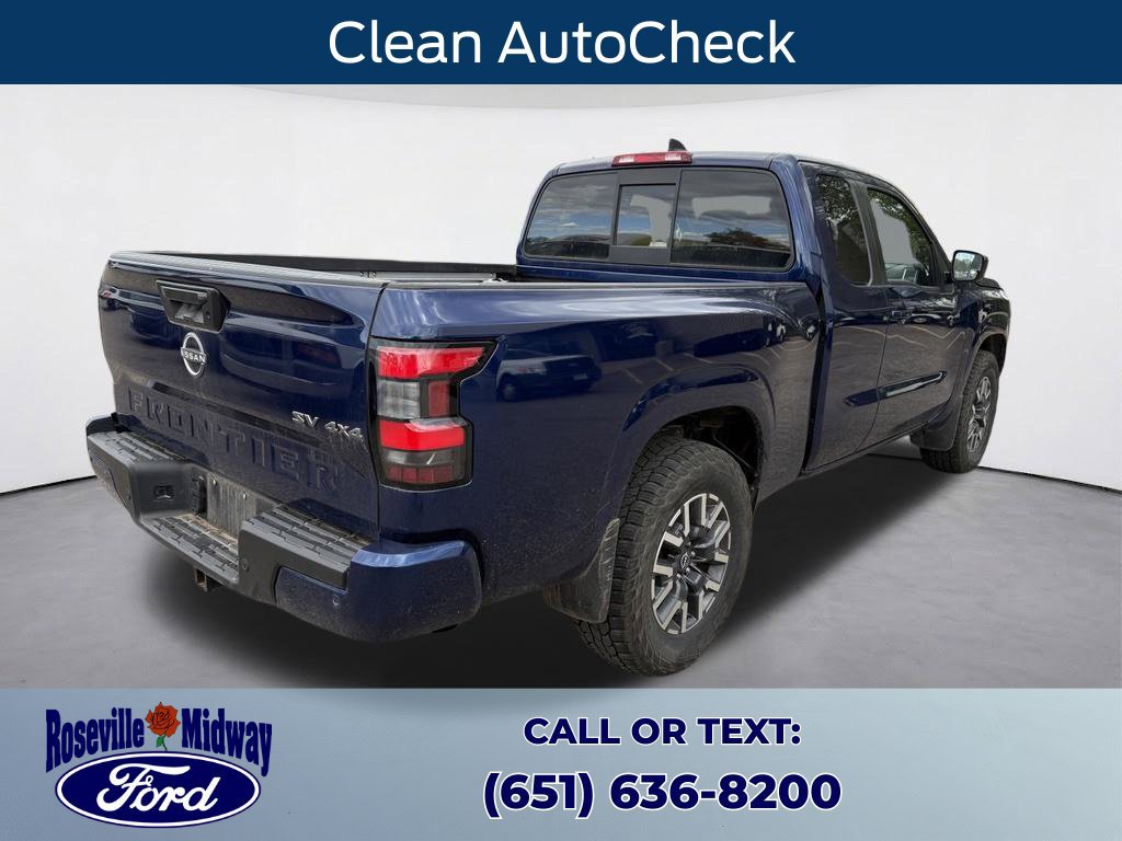 Used 2022 Nissan Frontier SV AWD/4WD image 3