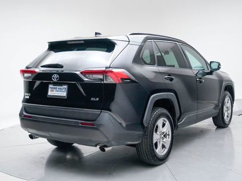 Used 2022 Toyota RAV4 XLE image 6