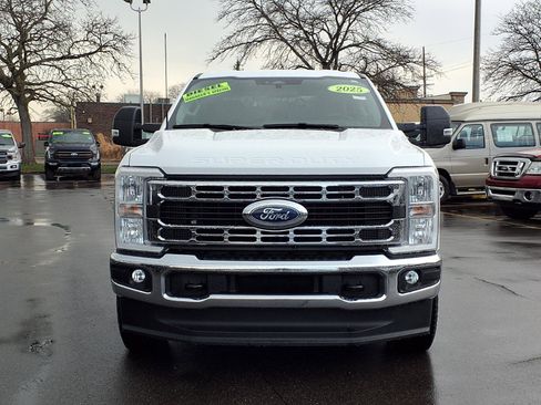 Used 2025 Ford F250 XLT image 23