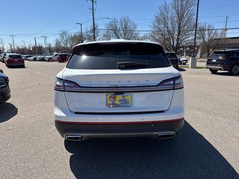 Used 2023 Lincoln Nautilus Reserve w/ Equipment Group 201A image 4