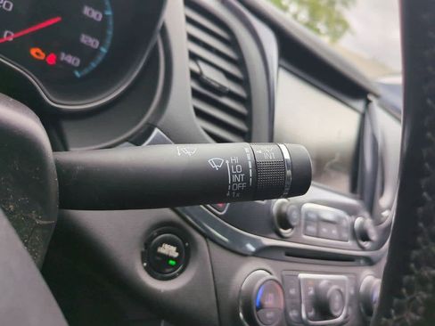 Used 2018 Chevrolet Impala Premier w/ Premier Convenience Package image 25