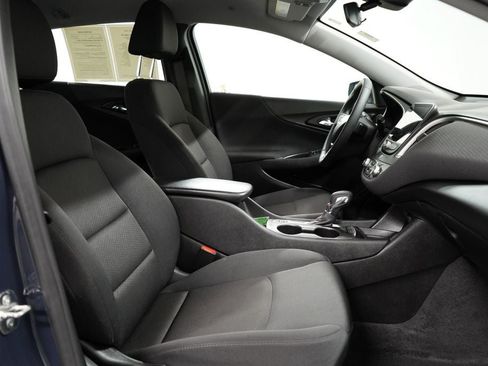 Used 2025 Chevrolet Malibu RS FWD image 21