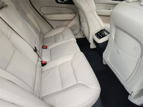 New 2026 Volvo XC60 B5 Ultra w/ Protection Package Premier image 32