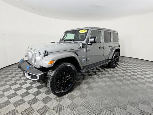Used 2023 Jeep Wrangler Sahara w/ Safety Group image 9