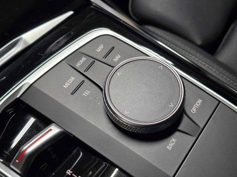 Used 2024 BMW i4 xDrive40i image 33