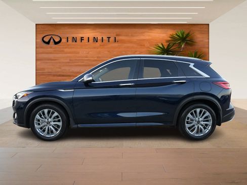 Certified 2025 INFINITI QX50 Luxe w/ Cargo Package image 4
