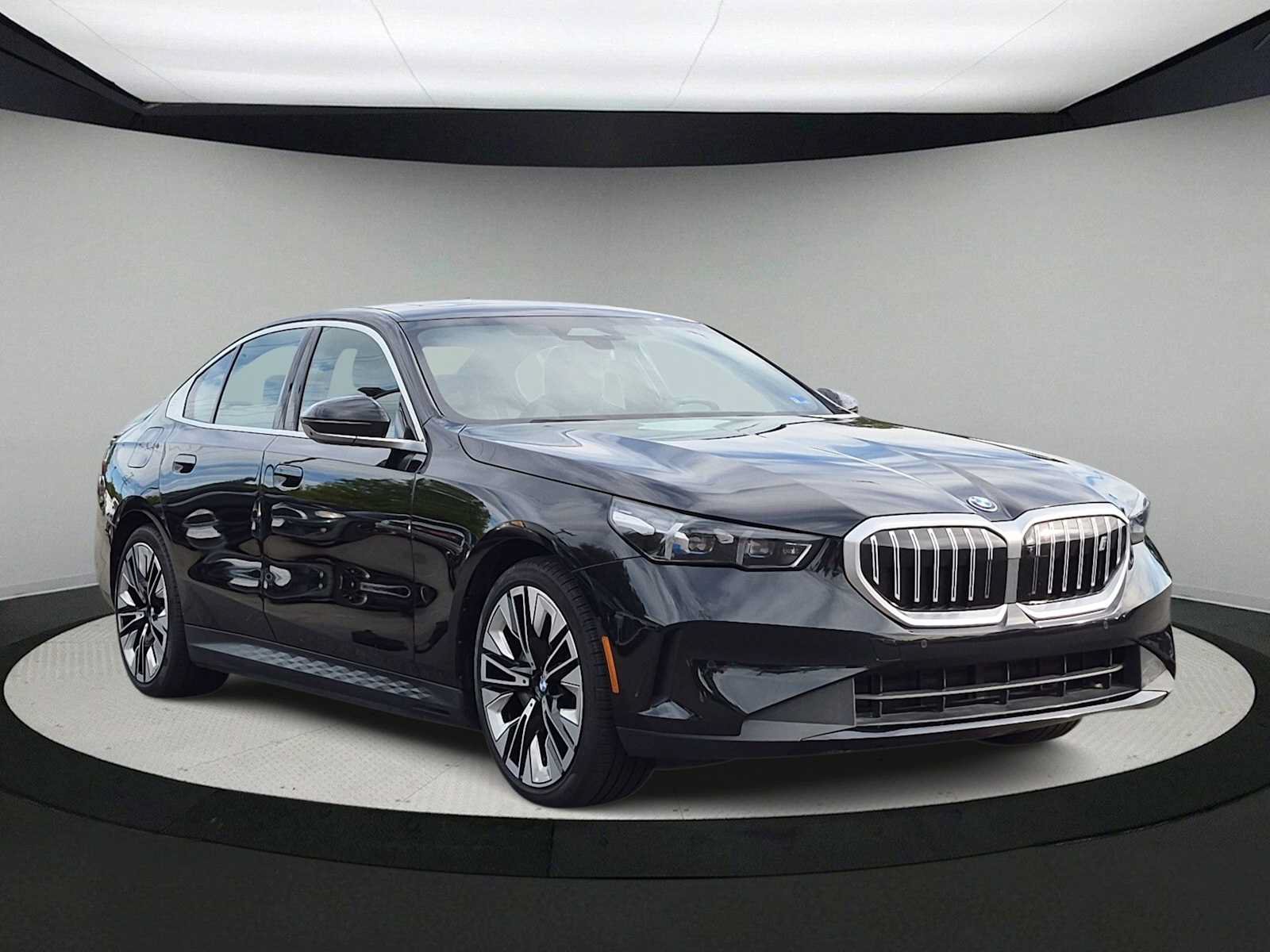 Used 2026 BMW i5 eDrive40 w/ Premium Package AWD/4WD image 2
