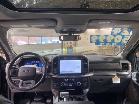 Used 2024 Ford F150 Lariat w/ Tow/Haul Package image 16