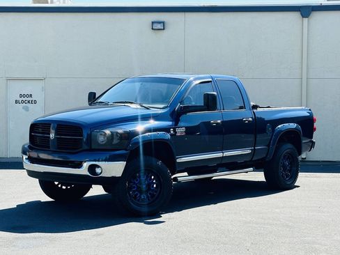 Used 2008 Dodge Ram 2500 Truck SLT w/ Popular Equipment Group AWD/4WD image 4