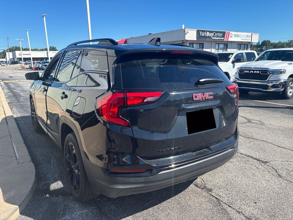 Used 2021 GMC Terrain SLE w/ Driver Convenience Package FWD image 5