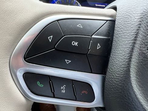 Used 2021 Chrysler Pacifica Limited w/ Premium & Safety Sphere Group AWD/4WD image 49