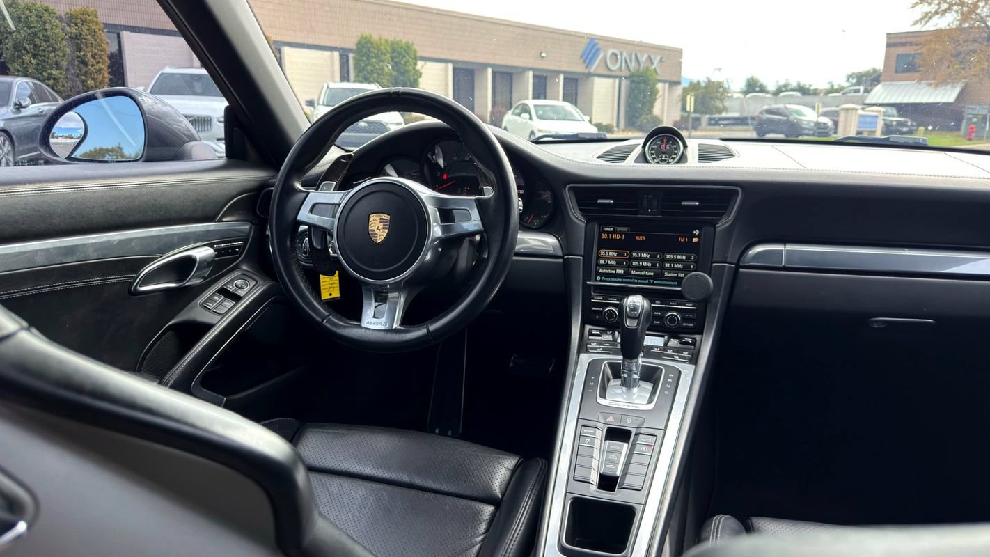 Used 2016 Porsche 911 Carrera RWD image 28