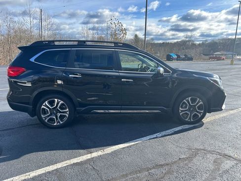Used 2023 Subaru Ascent Touring image 6