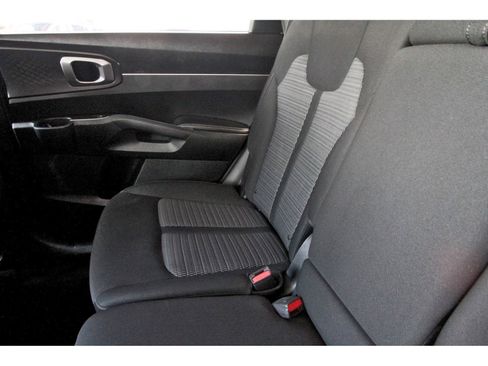 Used 2021 Kia Sorento LX image 14