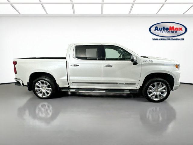 Used 2024 Chevrolet Silverado 1500 High Country w/ High Country Premium Package AWD/4WD image 10