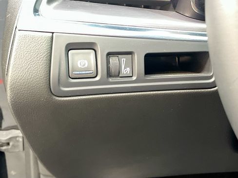 Used 2025 Cadillac XT5 Luxury AWD/4WD image 10