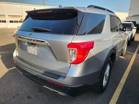 Used 2023 Ford Explorer XLT w/ Equipment Group 202A RWD image 5