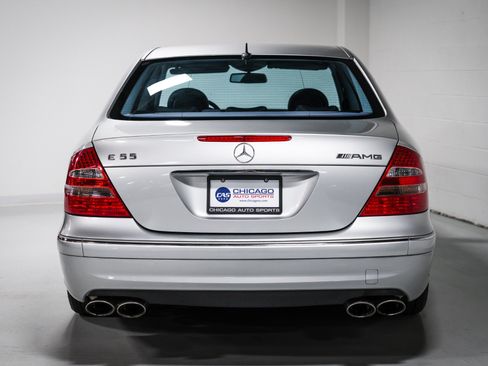 Used 2005 Mercedes-Benz E 55 AMG Sedan image 4
