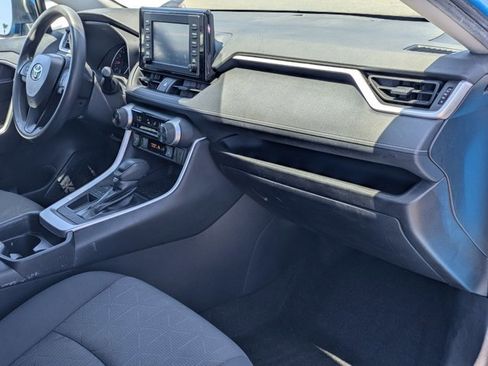 Used 2019 Toyota RAV4 XLE w/ Convenience Package FWD image 20