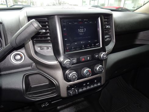 Used 2020 RAM 3500 Tradesman w/ Chrome Appearance Group image 21