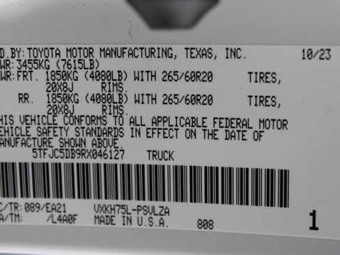Used 2024 Toyota Tundra Limited AWD/4WD image 47