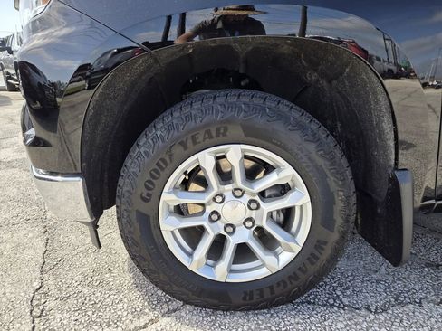 Used 2024 Chevrolet Silverado 1500 LT image 9