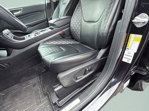 Certified 2024 Ford Edge Titanium AWD/4WD image 34