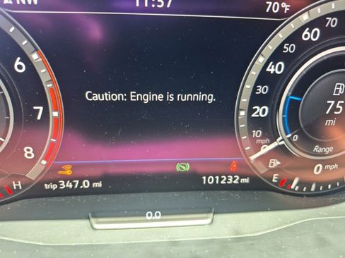 Used 2019 Volkswagen Tiguan SEL AWD/4WD image 10